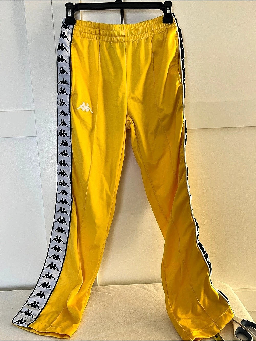 Kappa 222 Banda Track Pants Yellow & White Small